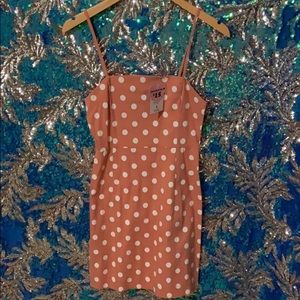 NEW LISTING ‼️ F21 Peach Dress